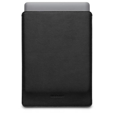 Czarna skórzana etui na MacBook Air lub Pro 13 cali, eleganckie akcesorium biurowe