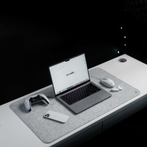 Deltahub Minimalistic Desk Pad - Podkładka Ochronna na Biurko