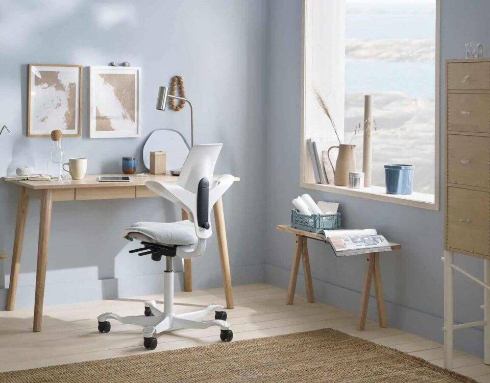 Ergonomiczne krzesło do biura - poznaj HÅG Capisco Puls 8020