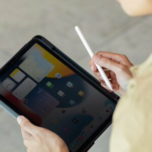 Uniq - Transforma Folio Case - Etui na iPada